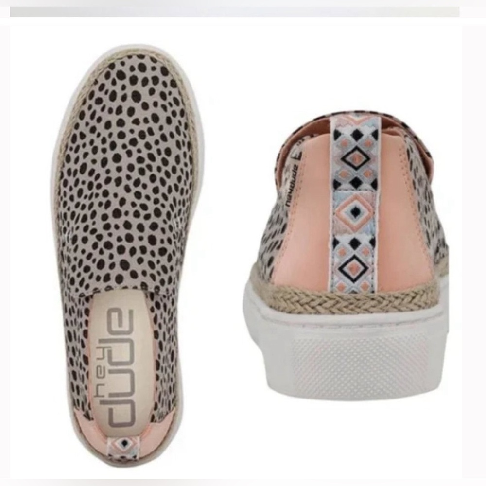 Hey Dude Womens Peyton Cheetah Slip On Shoes Size 6